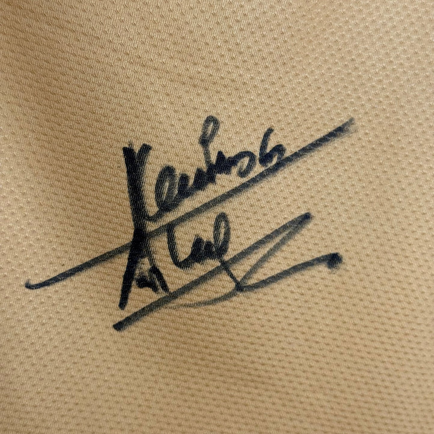 Jersey retro Club América firmado por Zague, Cabañas, Aguinaga (JSA)
