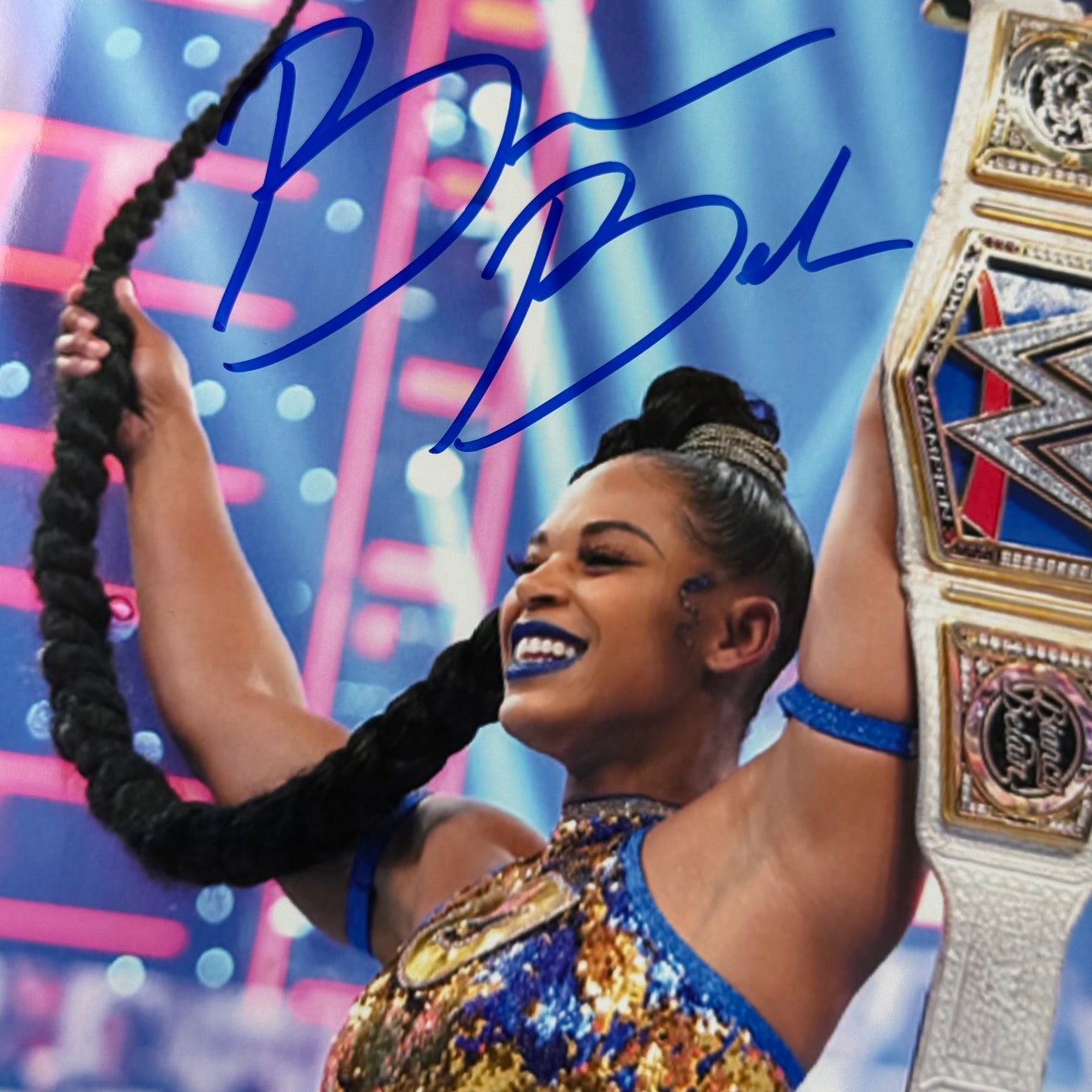 Foto WWE Bianca Belair firmado por Bianca Belair (JSA)