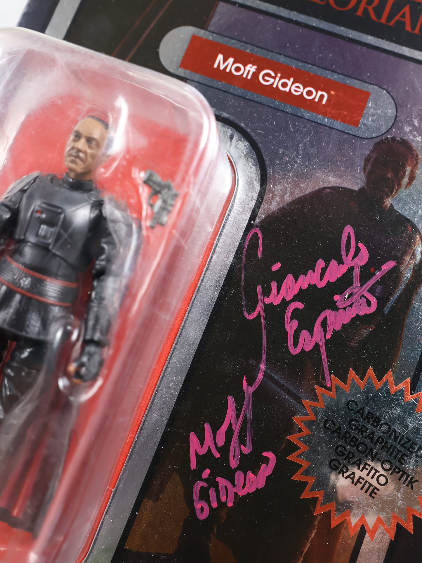 Figura Moff Gideon firmada por Giancarlo Esposito | SWAU