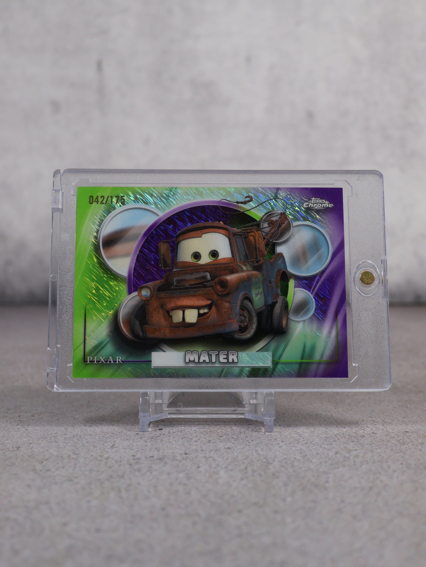 Topps Chrome 2025 Disney Pixar Mater Cars numerada 42/175