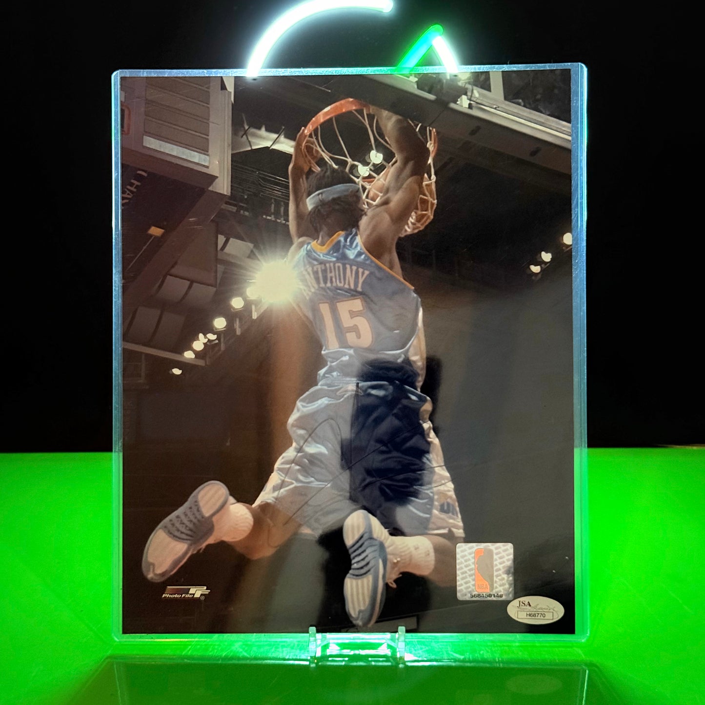 Fotografía firmada por Carmelo Anthony certificado JSA