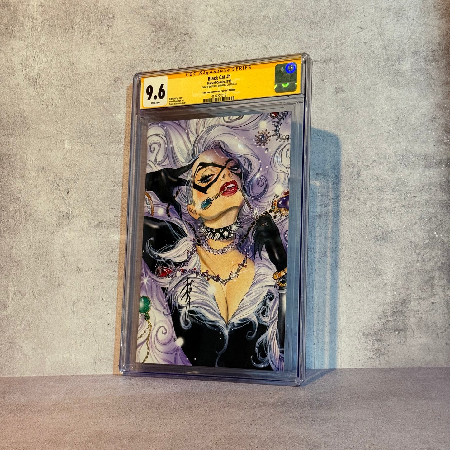 Comic CGC 9.2 Signature Series Black cat #1 Sanctum Virgin Edition 2019