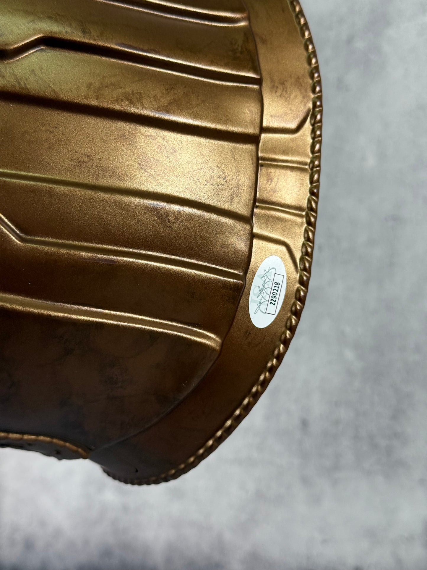 Infinity Gauntlet Marvel firmado por Mark Ruffalo & Joe Russo certificado por JSA