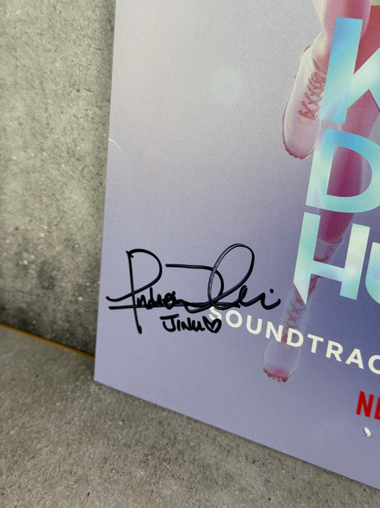 Vinil K-Pop Demon Hunters firmado por los Saja Boys Neckwav (Abby) / Andrew Choi (Jinu) certificado JSA