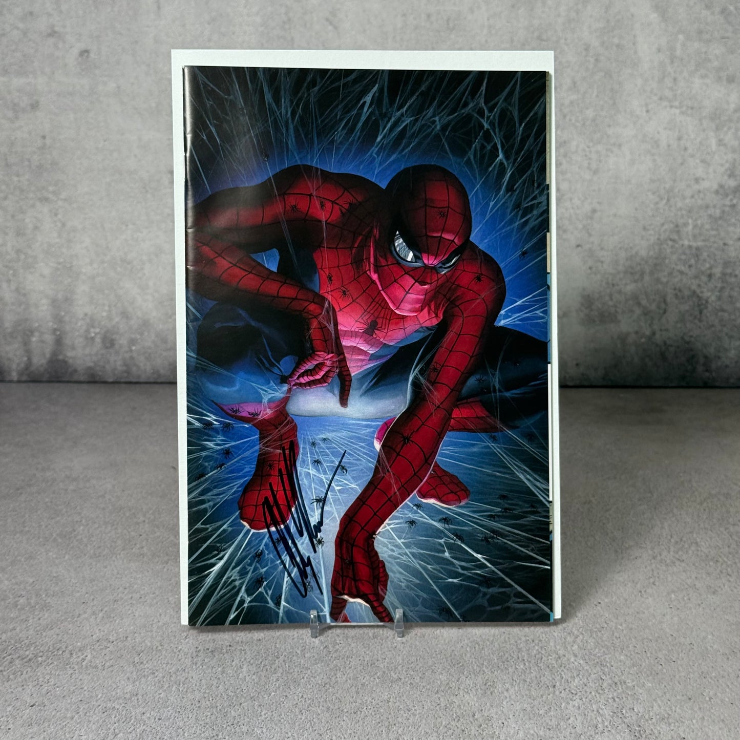 Comic Amazing Spiderman firmado por Alex Ross