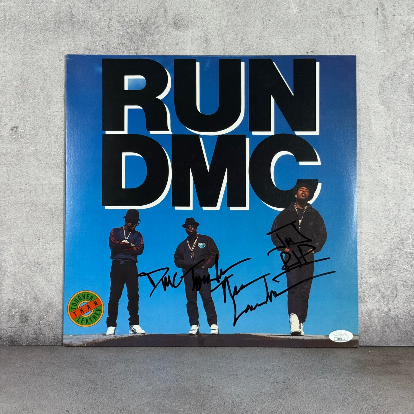 Vini RUN DMC firmado por Darryl