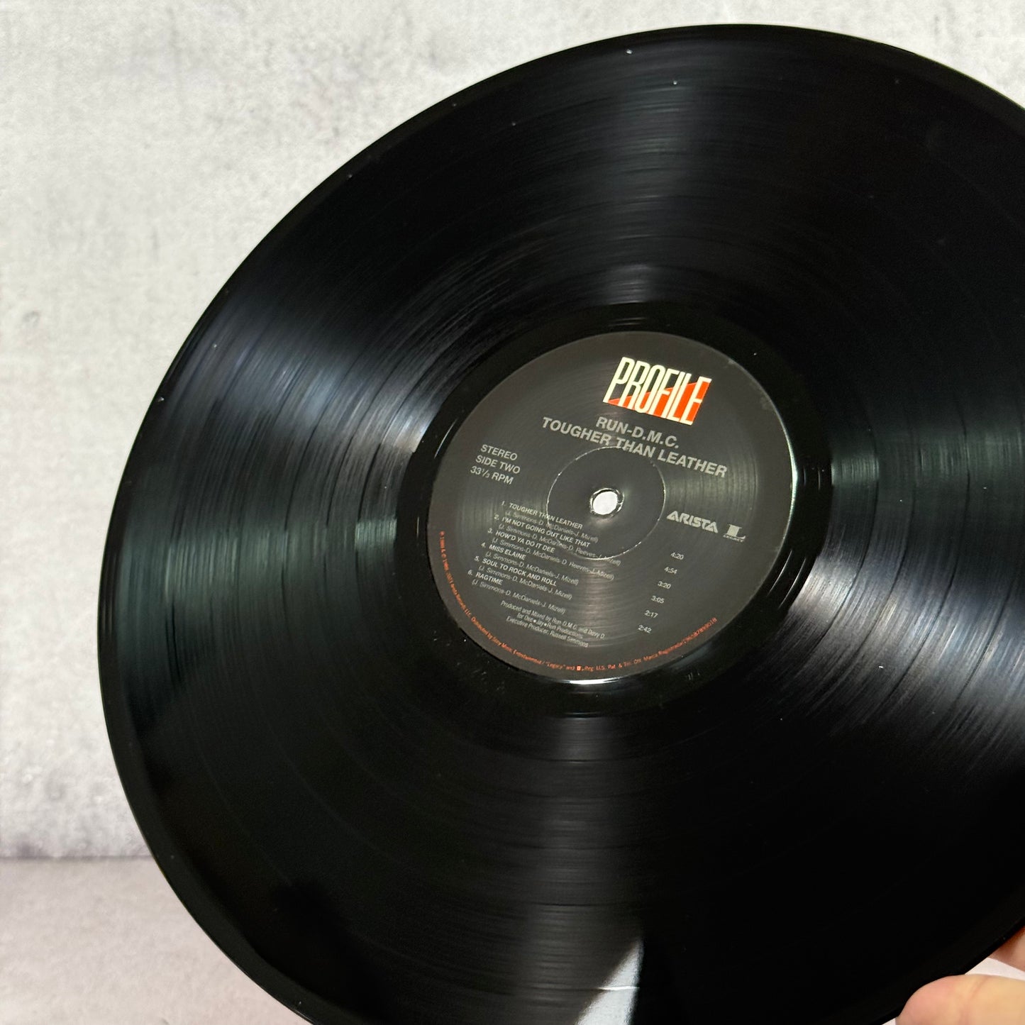 Vini RUN DMC firmado por Darryl