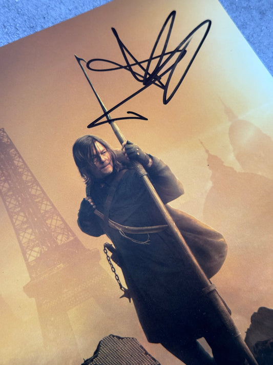 Foto Daryl Dixon firmada por Norman Reedus (JSA)