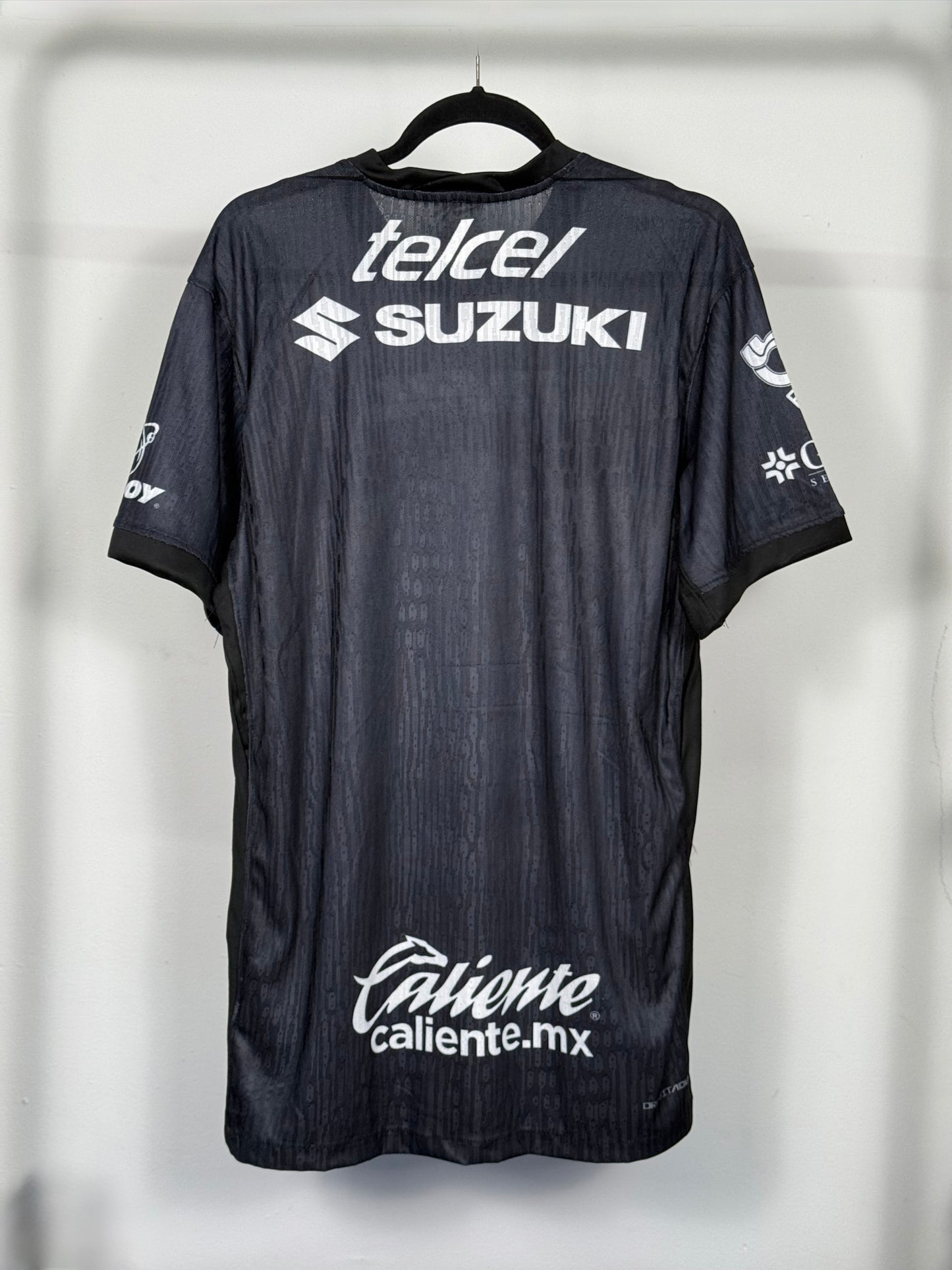 Jersey Pumas firmado por Keylor Navas (JSA)