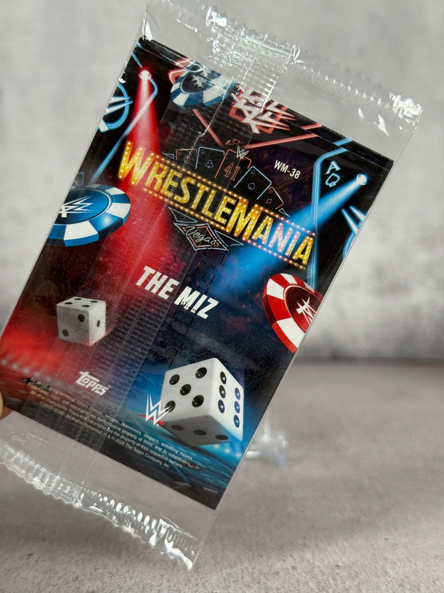 Topps WrestleMania 41 Promo — Pack Sellado • Tarjeta Numerada Garantizada