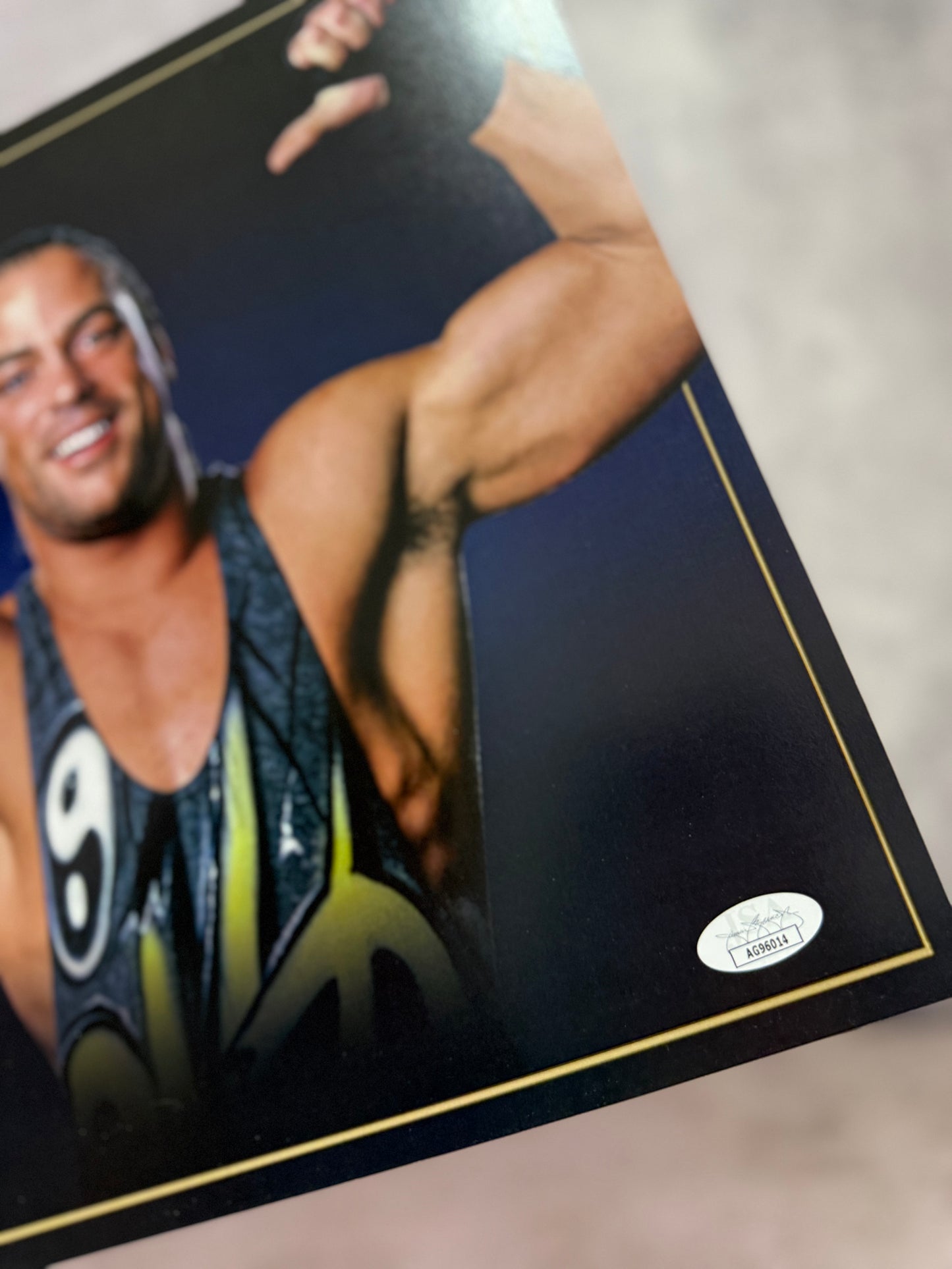 Poster firmado por Rob Van Dam JSA