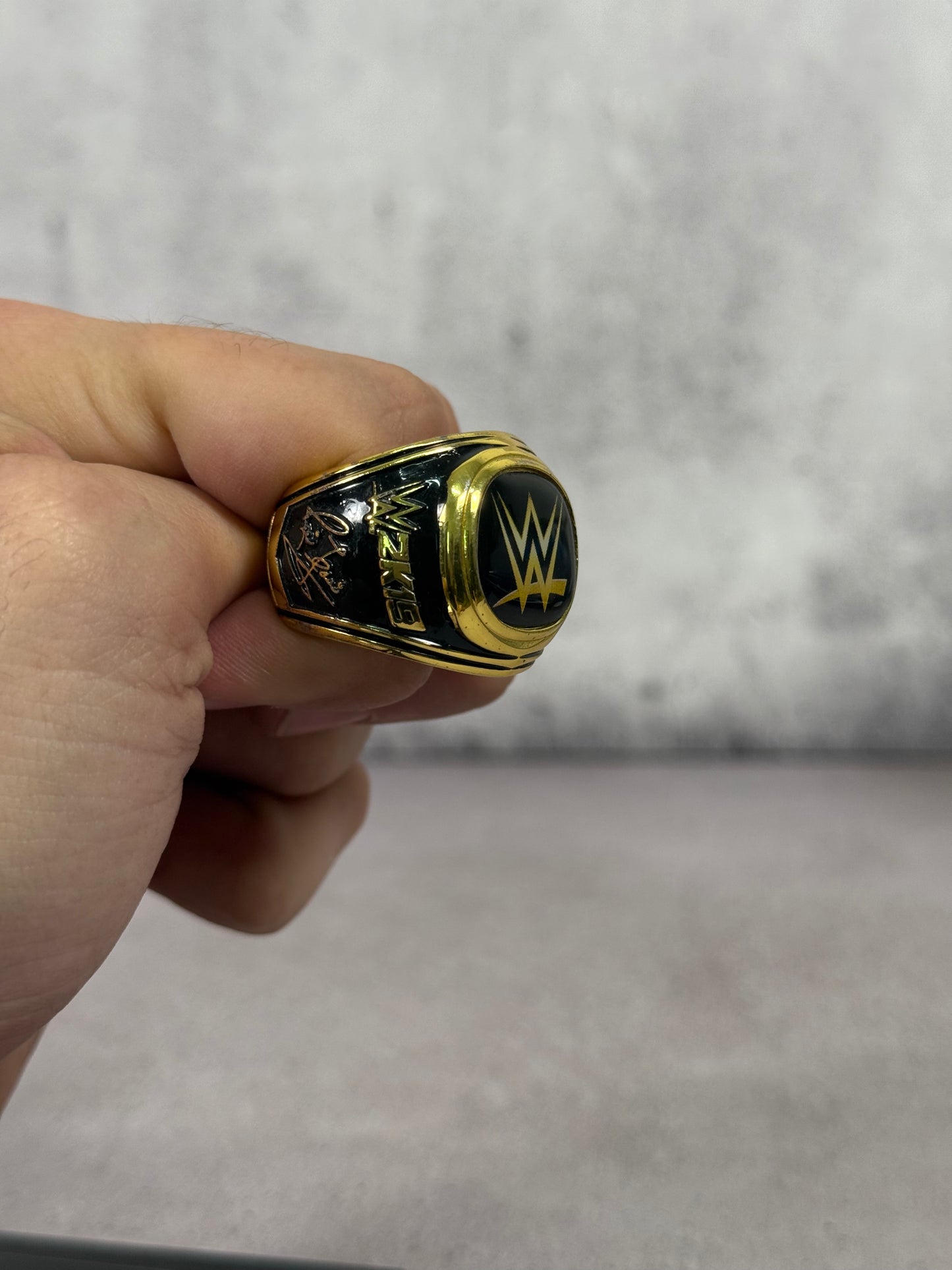 Ric Flair Ring-Worn + Anillo – WWE 2K 2019 Promo