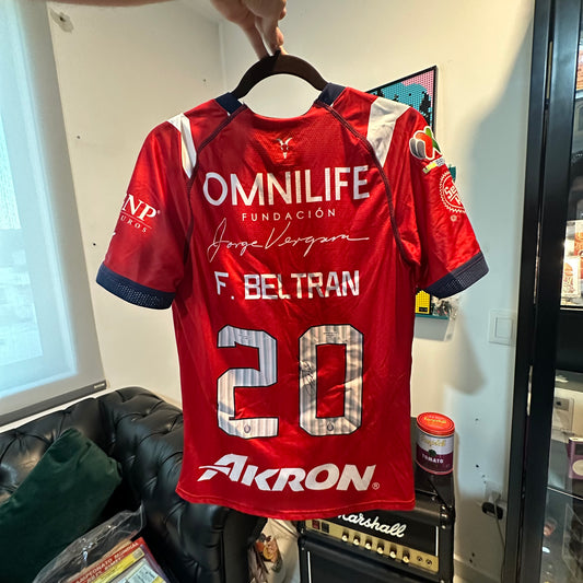 Jersey autografiado y utilizado por Fernando "el nene" Beltrán