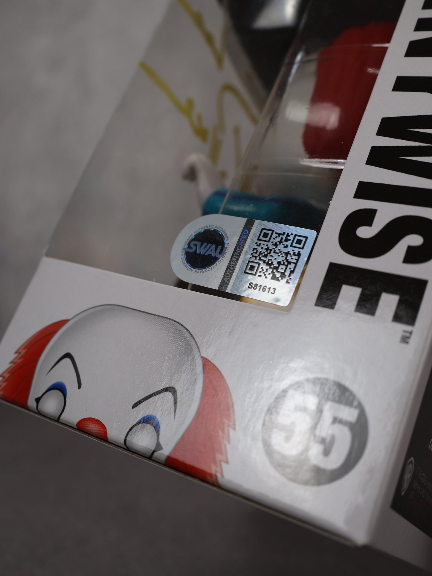 Funko Pennywise firmado por Tommy Lee Wallace | SWAU