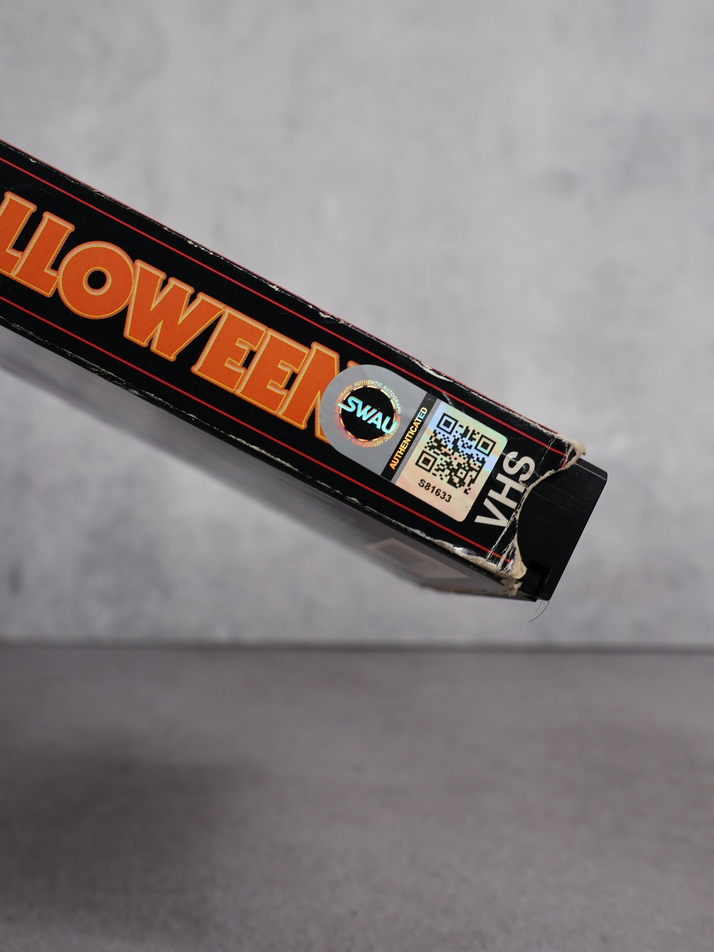 VHS Halloween firmado por Nick Castle y Tommy Lee Wallace | SWAU