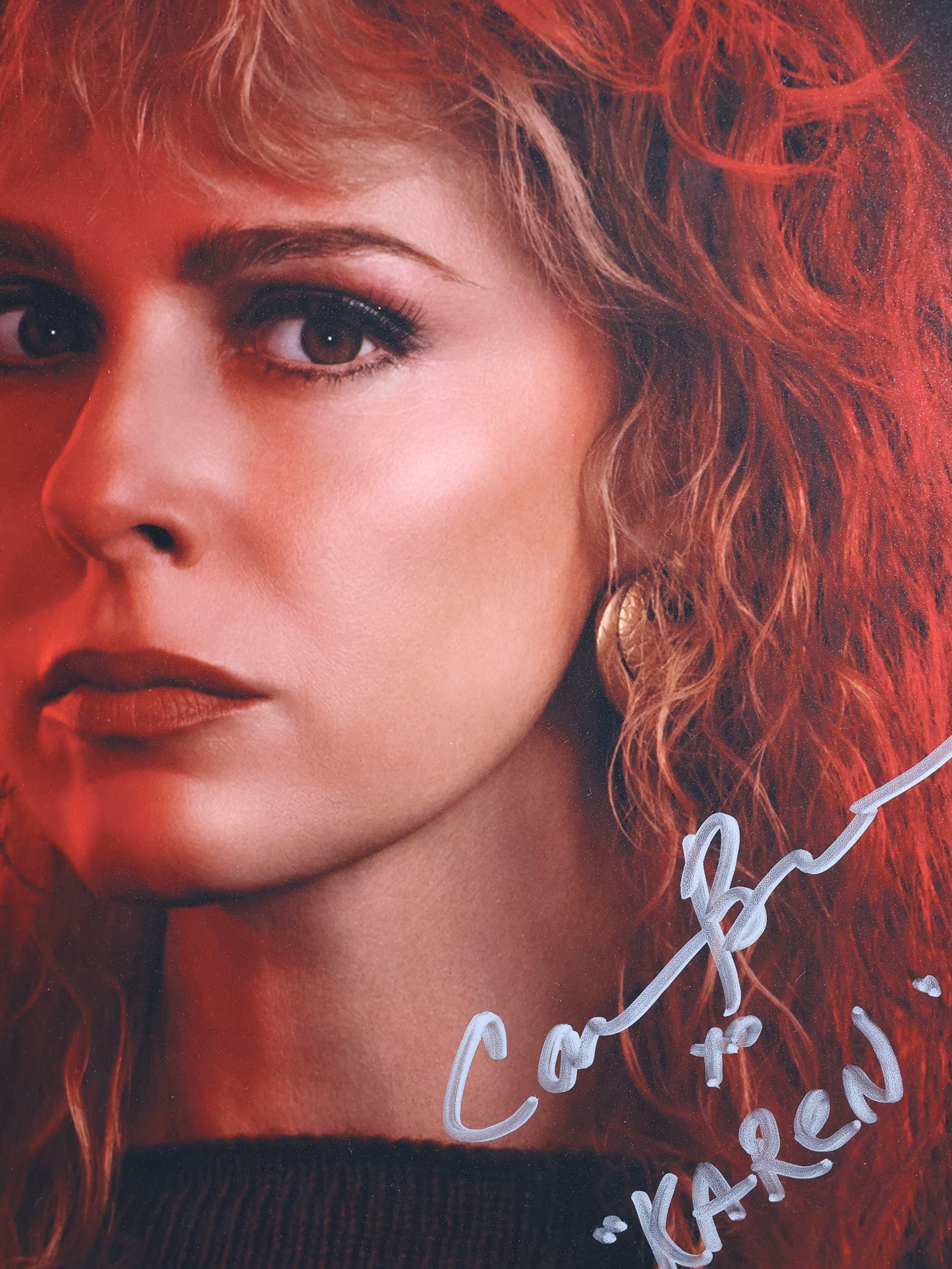 Foto Karen Wheeler firmada por Cara Buono  SWAU