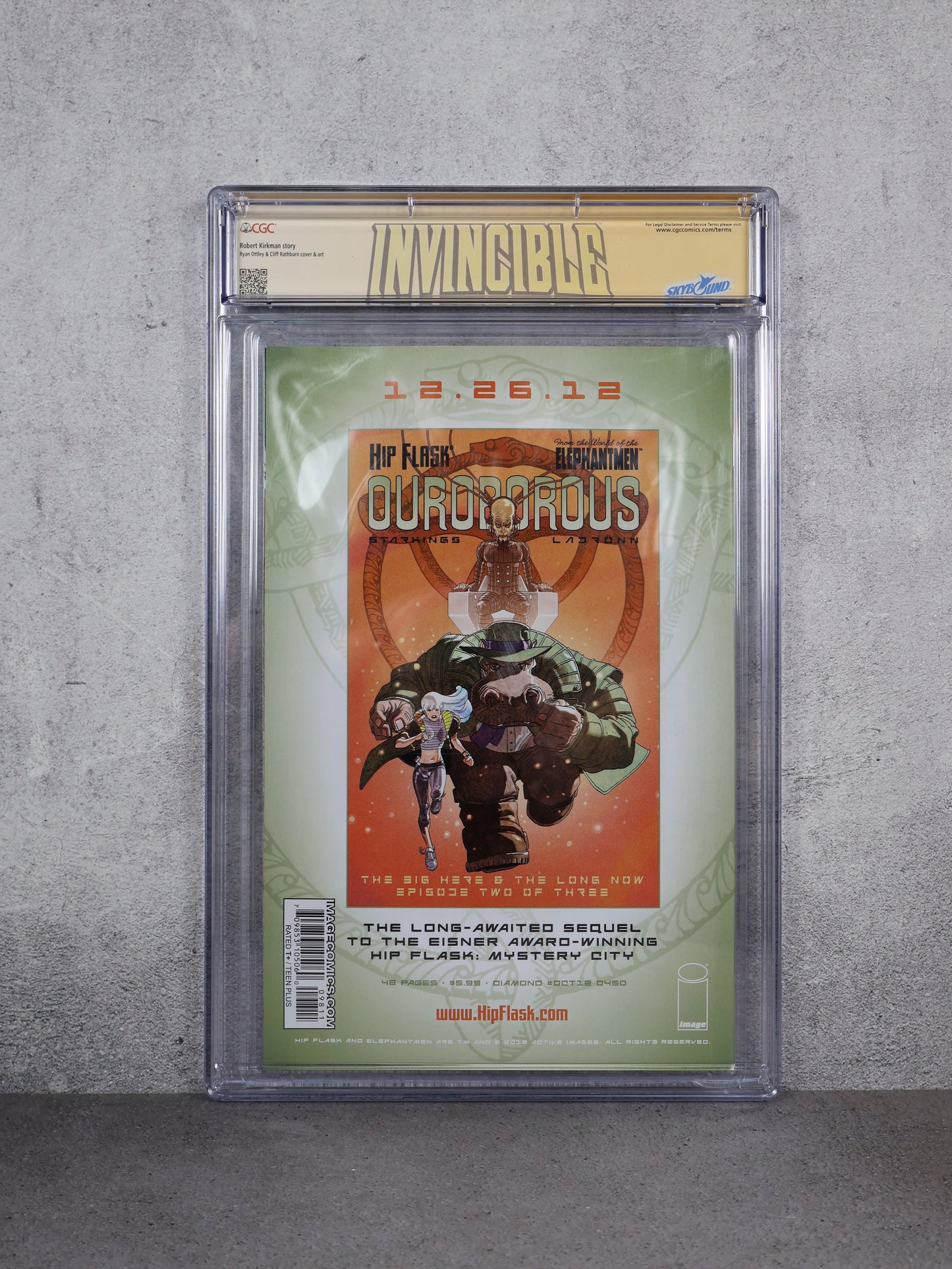 Comic Invincible #98 CGC 9.6 firmado por Ryan Ottley