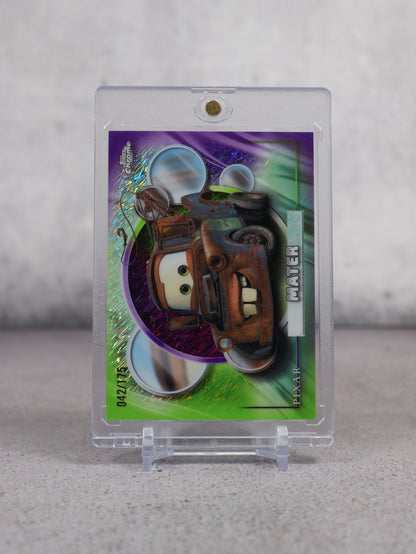 Topps Chrome 2025 Disney Pixar Mater Cars numerada 42/175