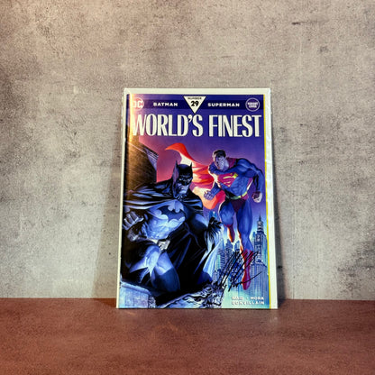 Comic Worlds Finest #29 SDCC 2024 firmada por Alex Ross