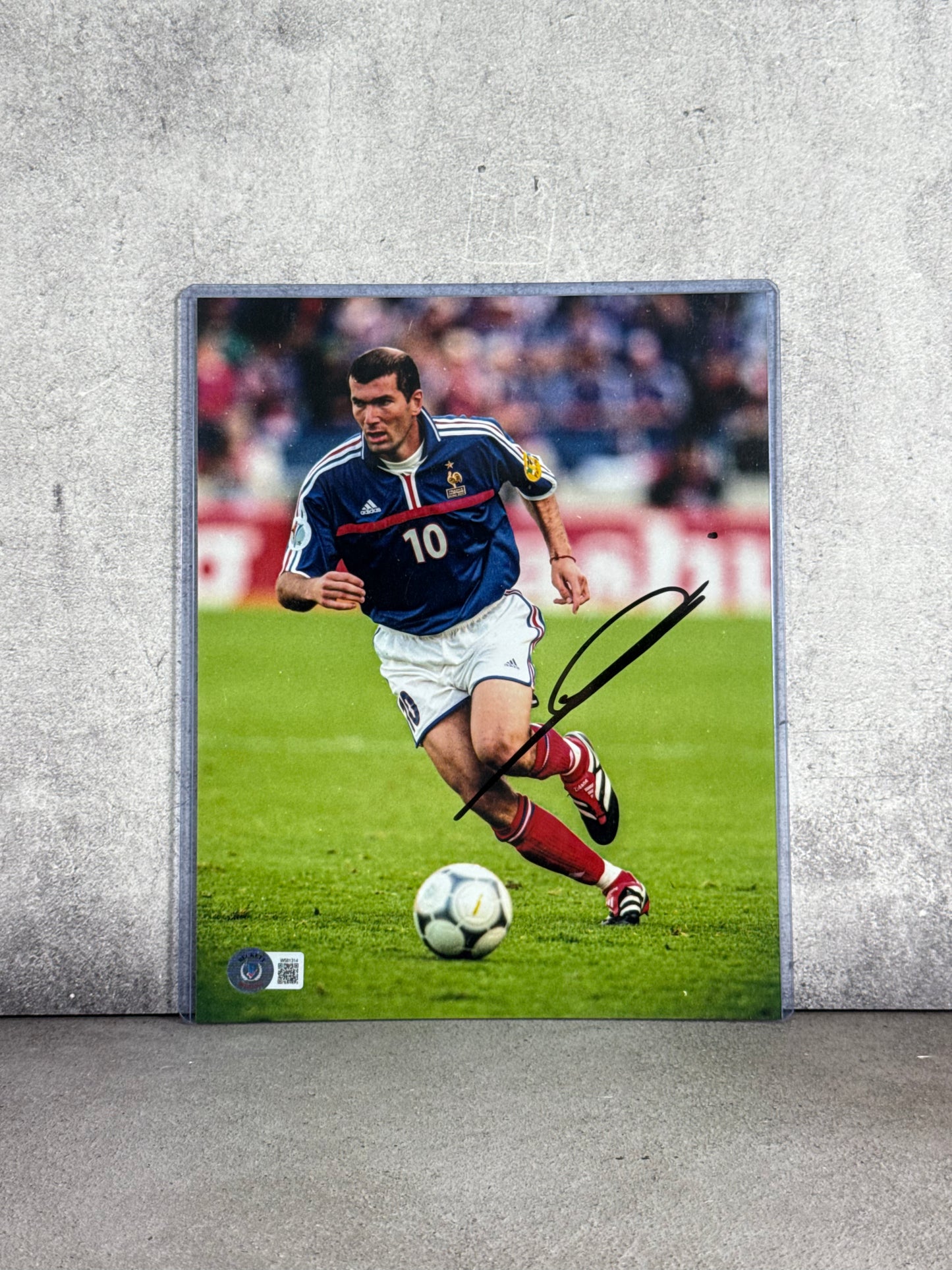 Mini Poster firmado por Zinedine Zidane Selección Francia (BAS)