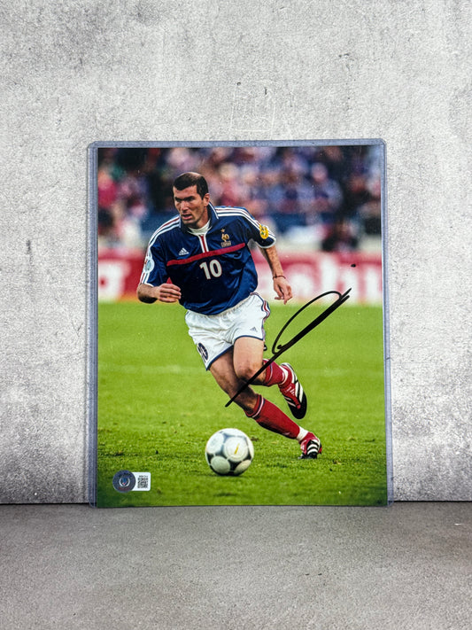 Mini Poster firmado por Zinedine Zidane Selección Francia (BAS)