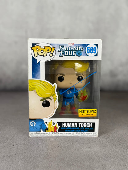 Funko Human Torch Hot Topic Exclusive Firmado por Joseph Quinn | SWAU + OPX