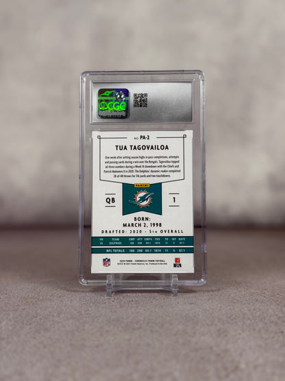 Tarjeta Panini Chronicles 2020 Tua Tagovailoa Rookie CGC 10