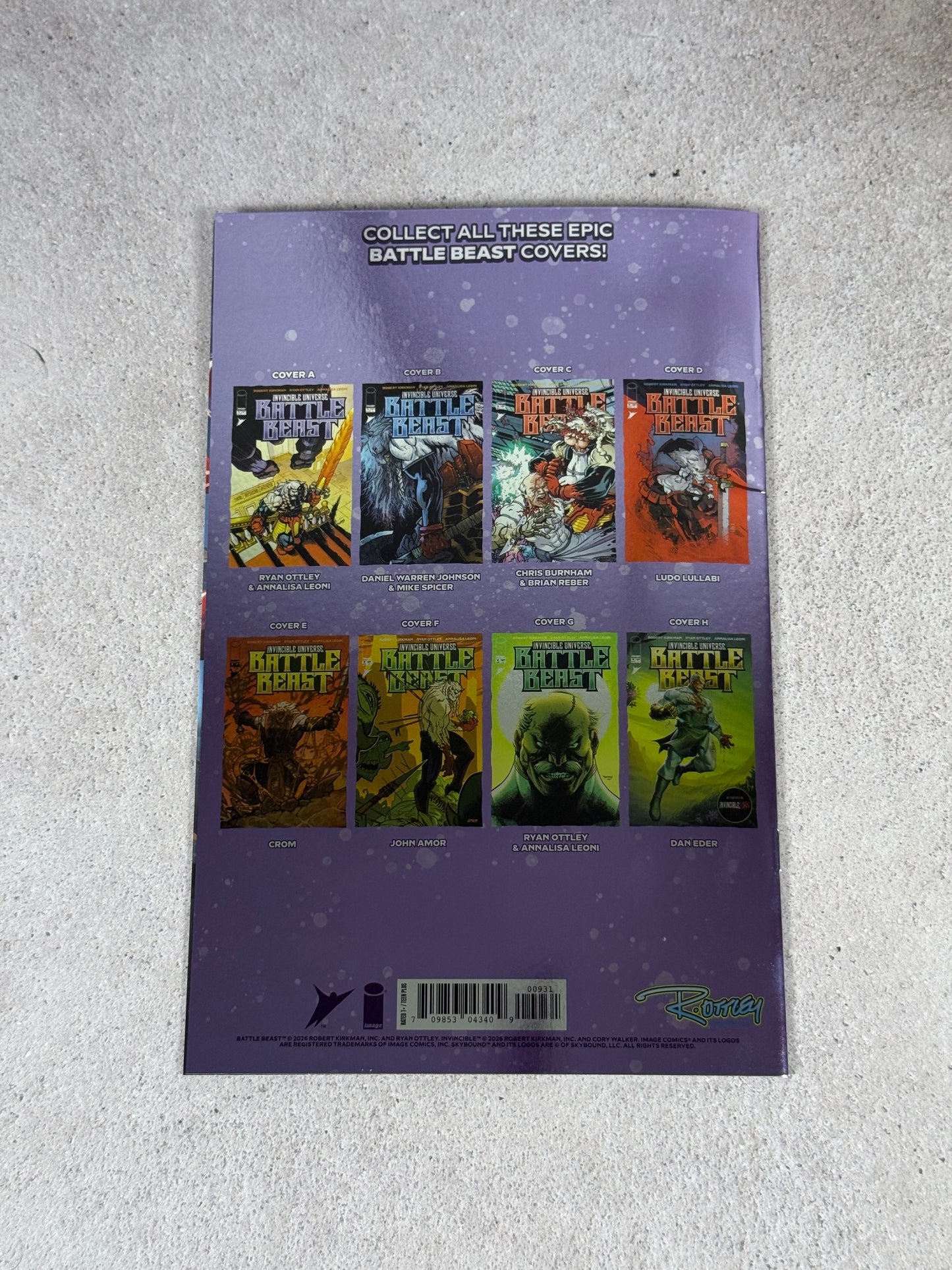 Comic Battle Beast #9 Invincible Universe Foil SDCC 2026 Exclusive firmado por Ryan Ottley