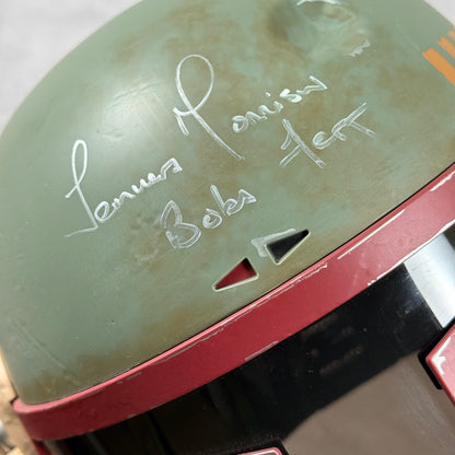 Casco Boba Fett firmado por Temuera Morrison