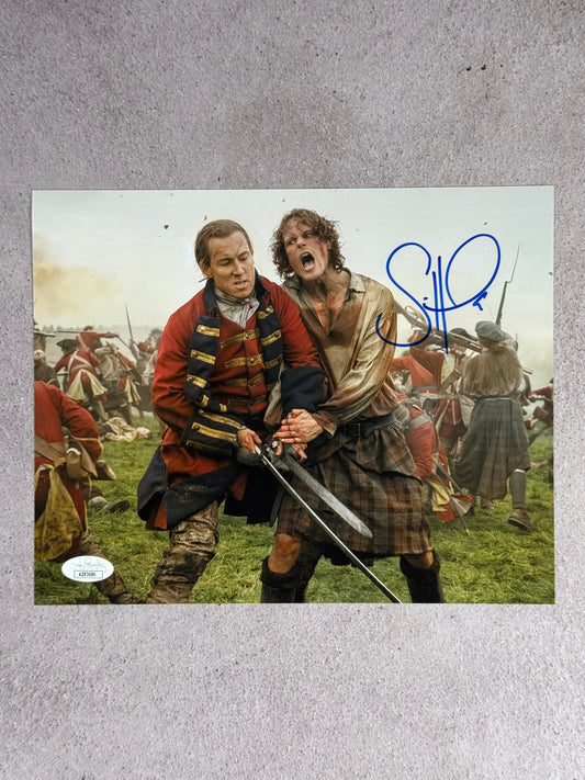 Outlander – Fotografía firmada por Sam Heughan con JSA