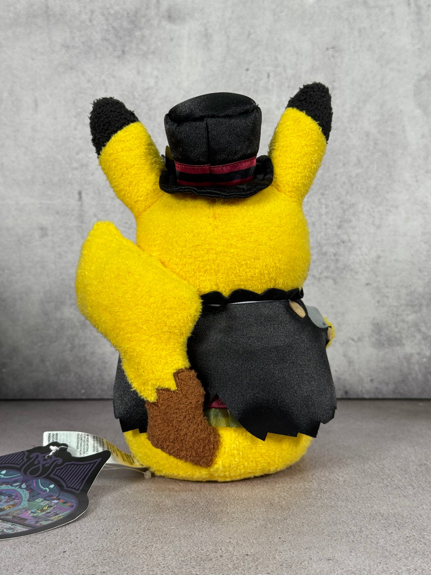 Peluche Pikachu exclusivo de Pokemon Center Shibbuya halloween ed