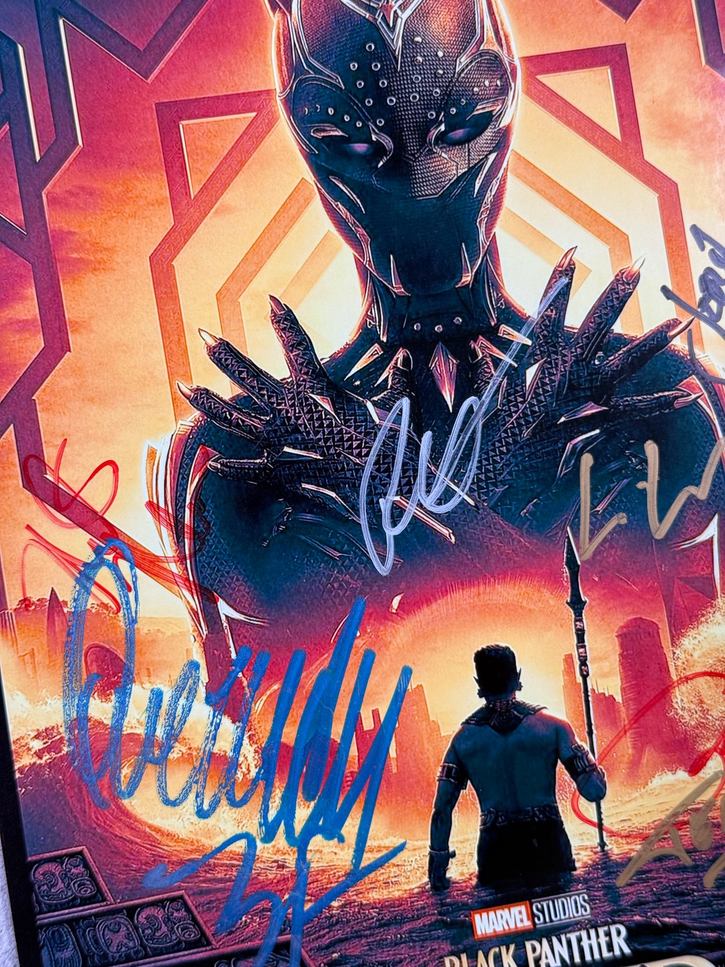 Poster Wakanda Forever Black Panther firmado por el cast (JSA)