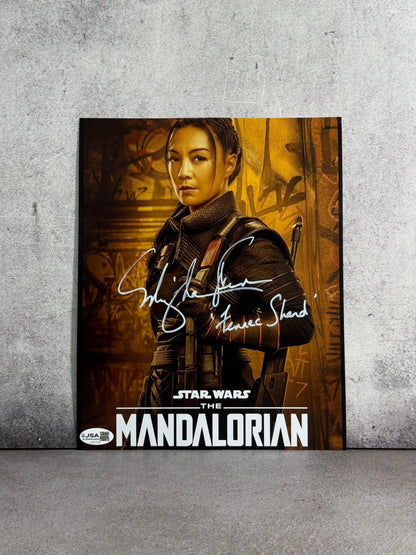 Foto Fennec Shand firmada por Ming Na Wen (JSA)
