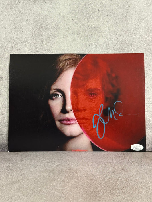 Foto IT firmada por Jessica Chastain (JSA)