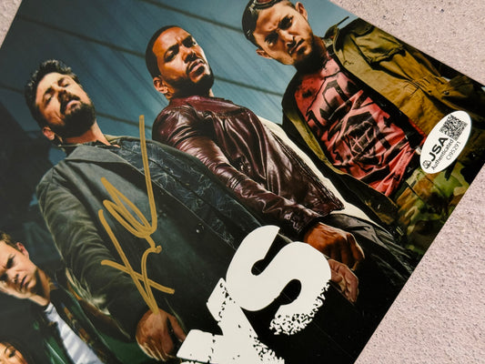 Foto The Boys / Billy Butcher firmada por Karl Urban (JSA)