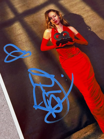 Foto Esther Esposito firmada (JSA)