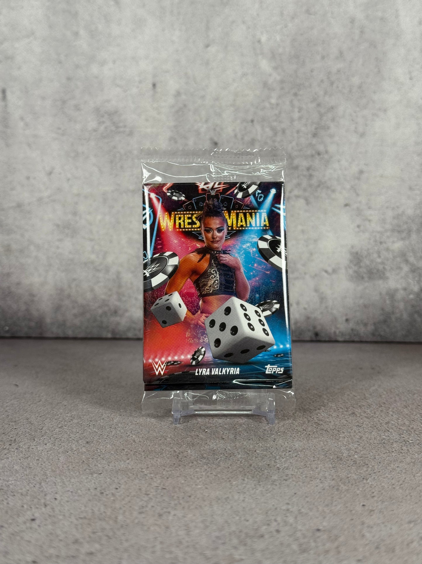 Topps WrestleMania 41 Promo — Pack Sellado • Tarjeta Numerada Garantizada