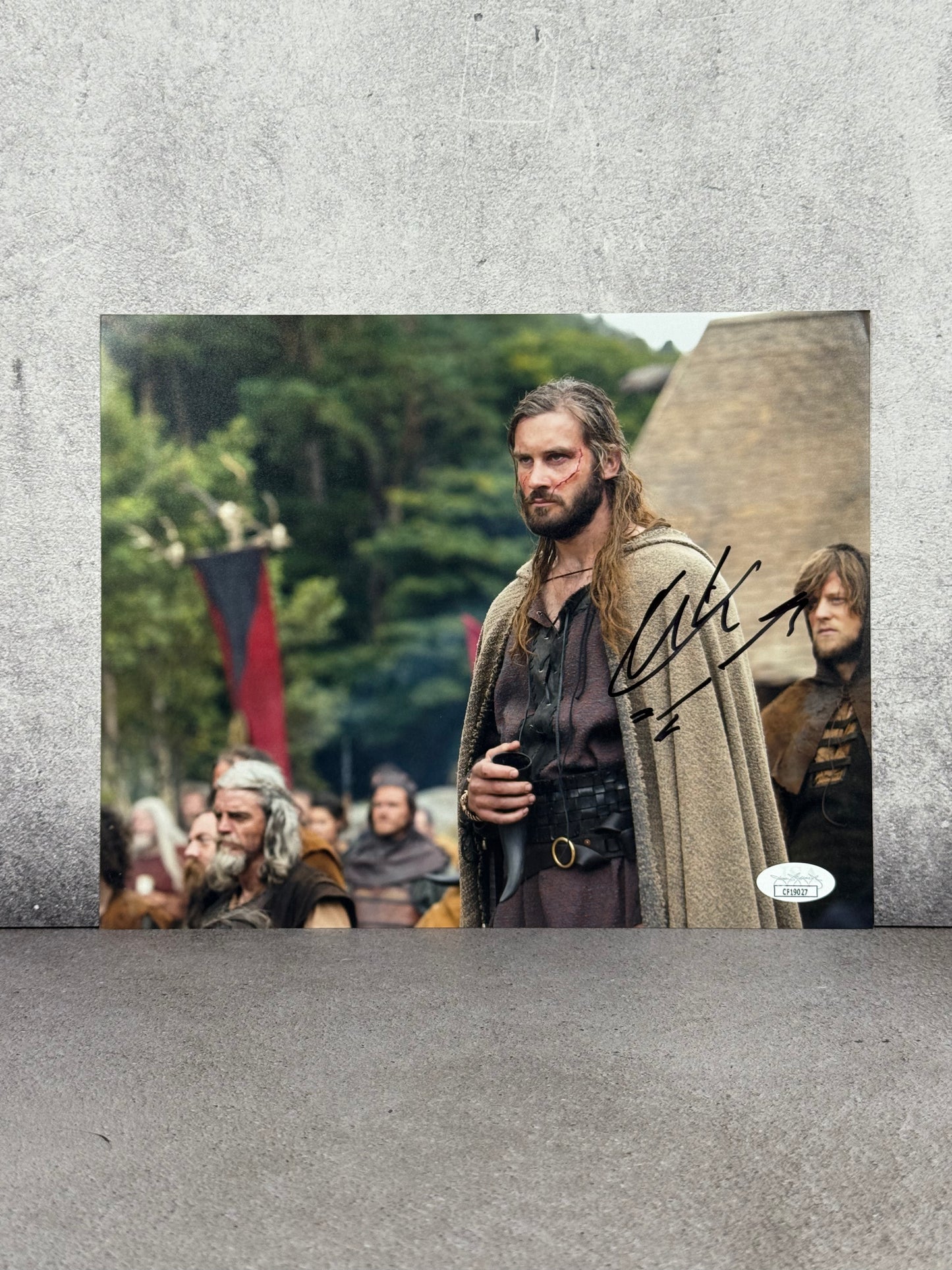Clive Standen Autógrafo — Foto Oficial “Rollo” Vikings • Certificado JSA