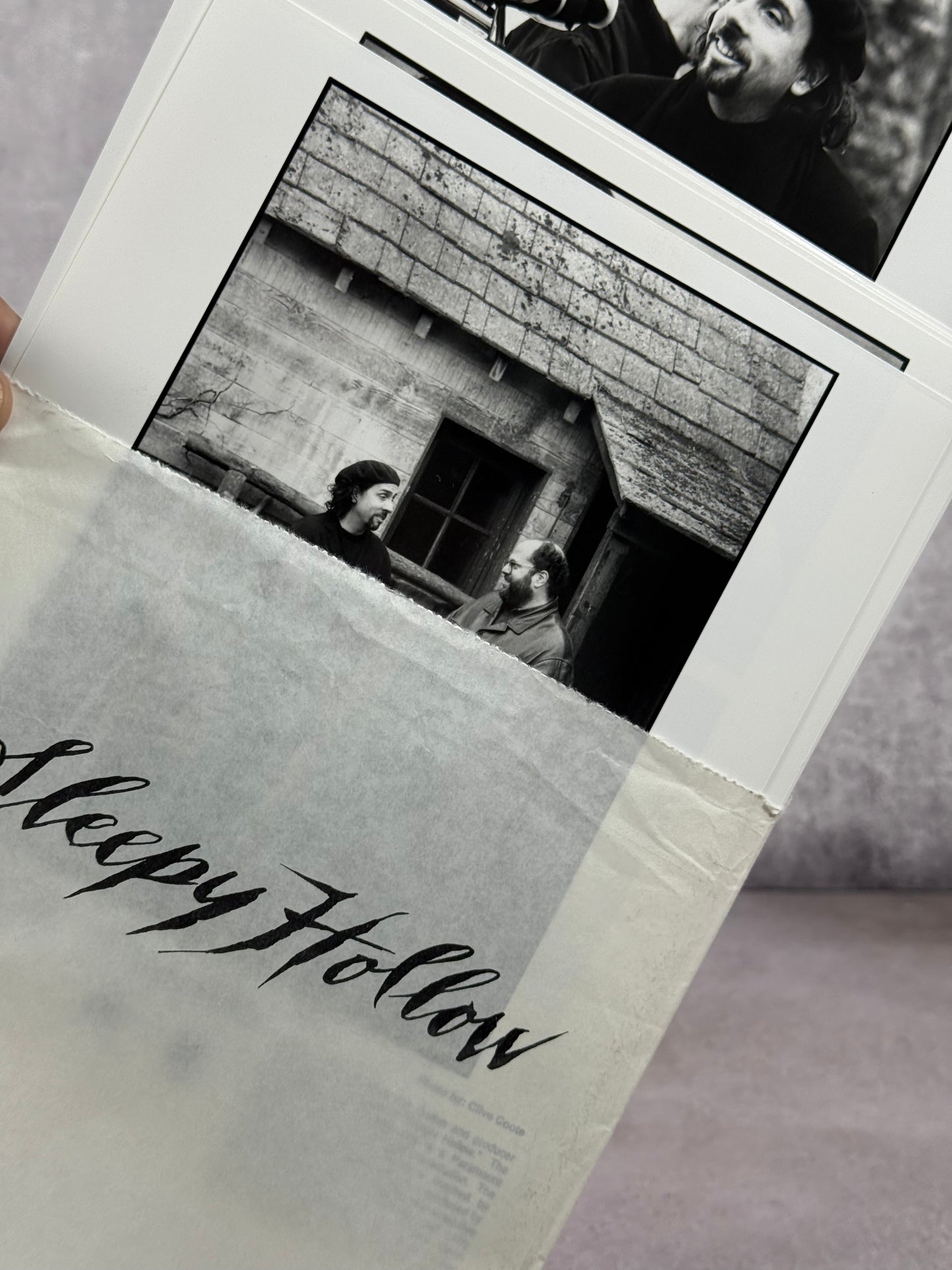 Press Kit Oficial “Sleepy Hollow” – Fotos + Brochure + Carpeta