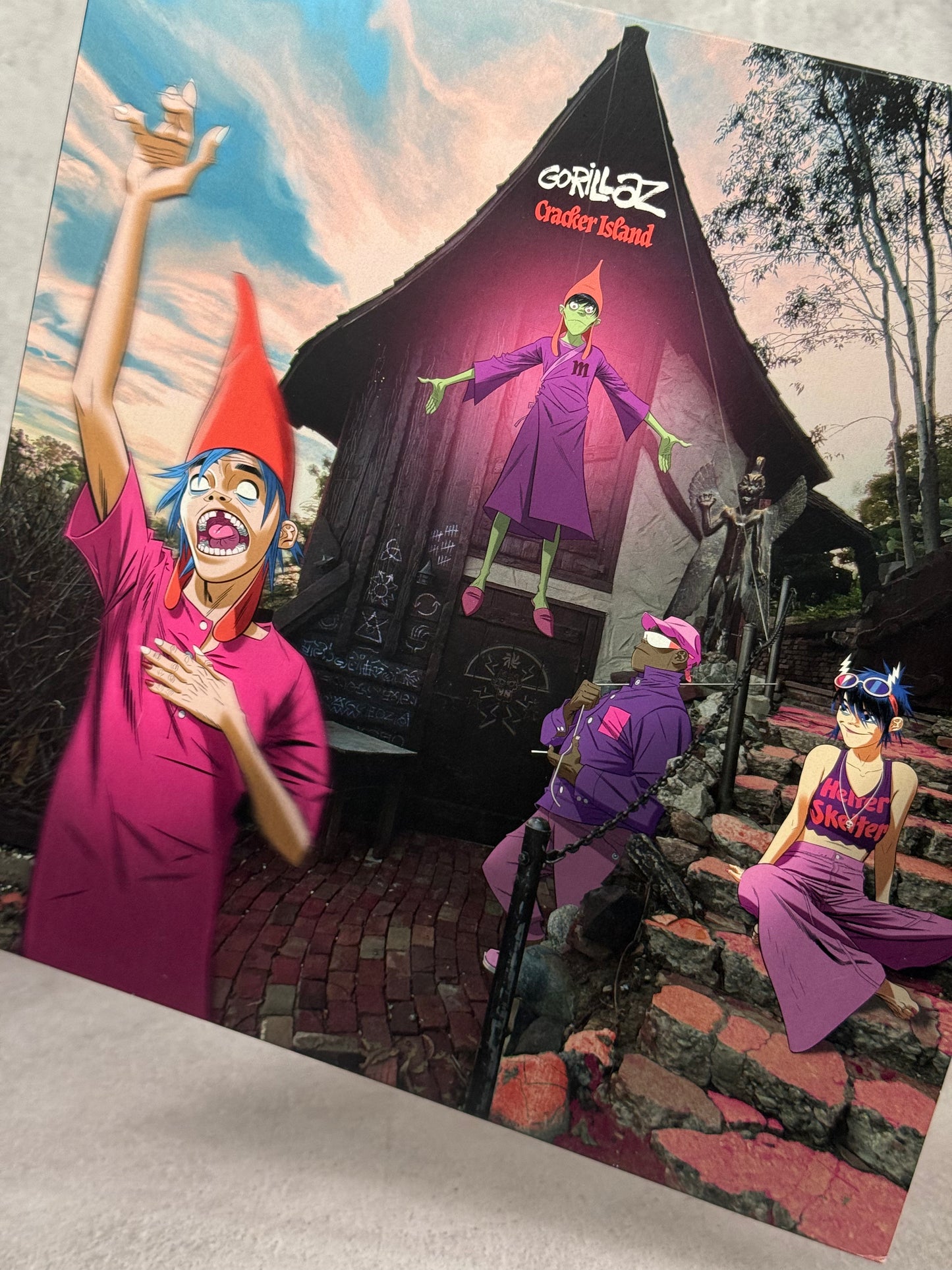 Vinil Gorillaz Cracker Island – Firmado por Damon Albarn (Daño en firma) – JSA