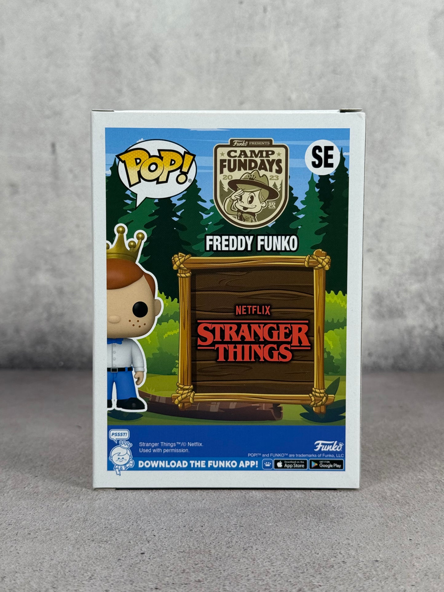 Funko Fundays 2023 Freddy as Hopper 2,500 pcs firmado por David Harbour JSA